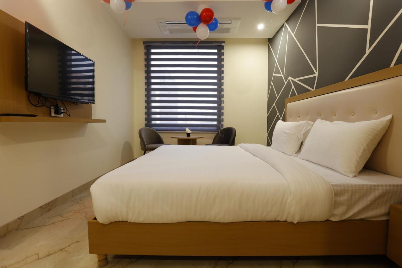 Hotel Bliss Zirakpur Exterior photo